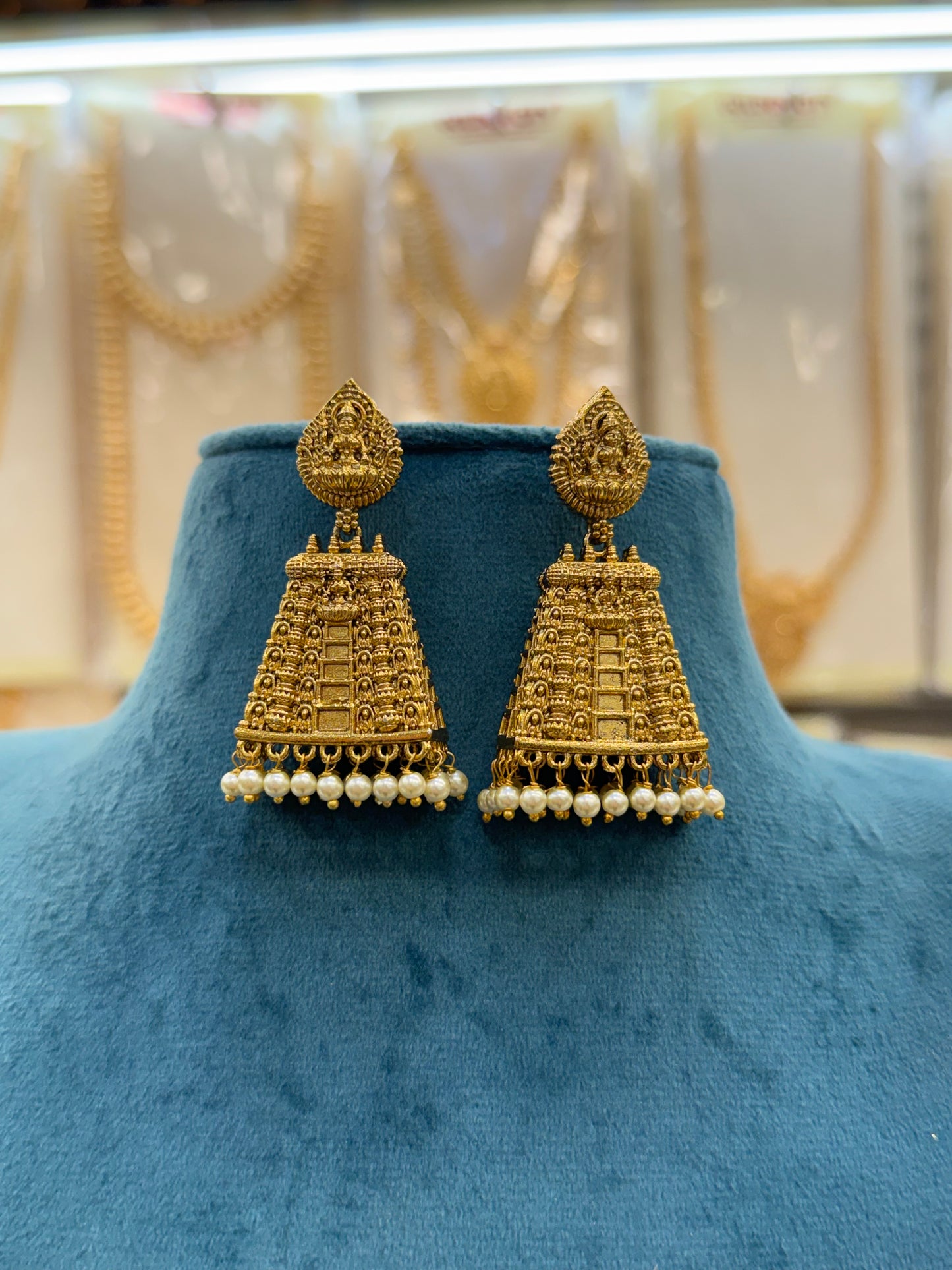 Trending Temple Jumki