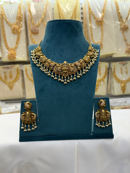 Queen’s Choice AD Antique Necklace