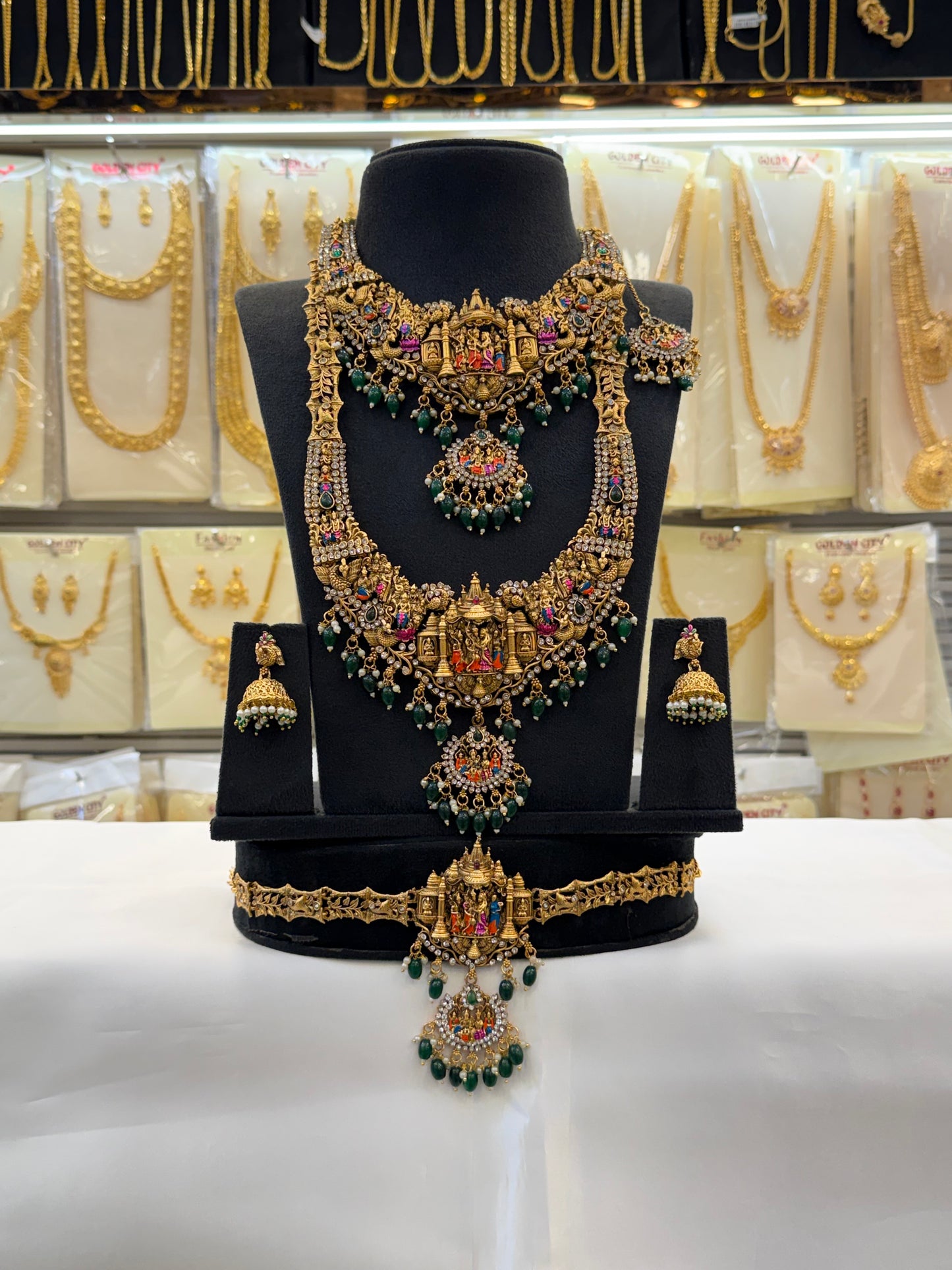 Maharani Enamel Bridal Set