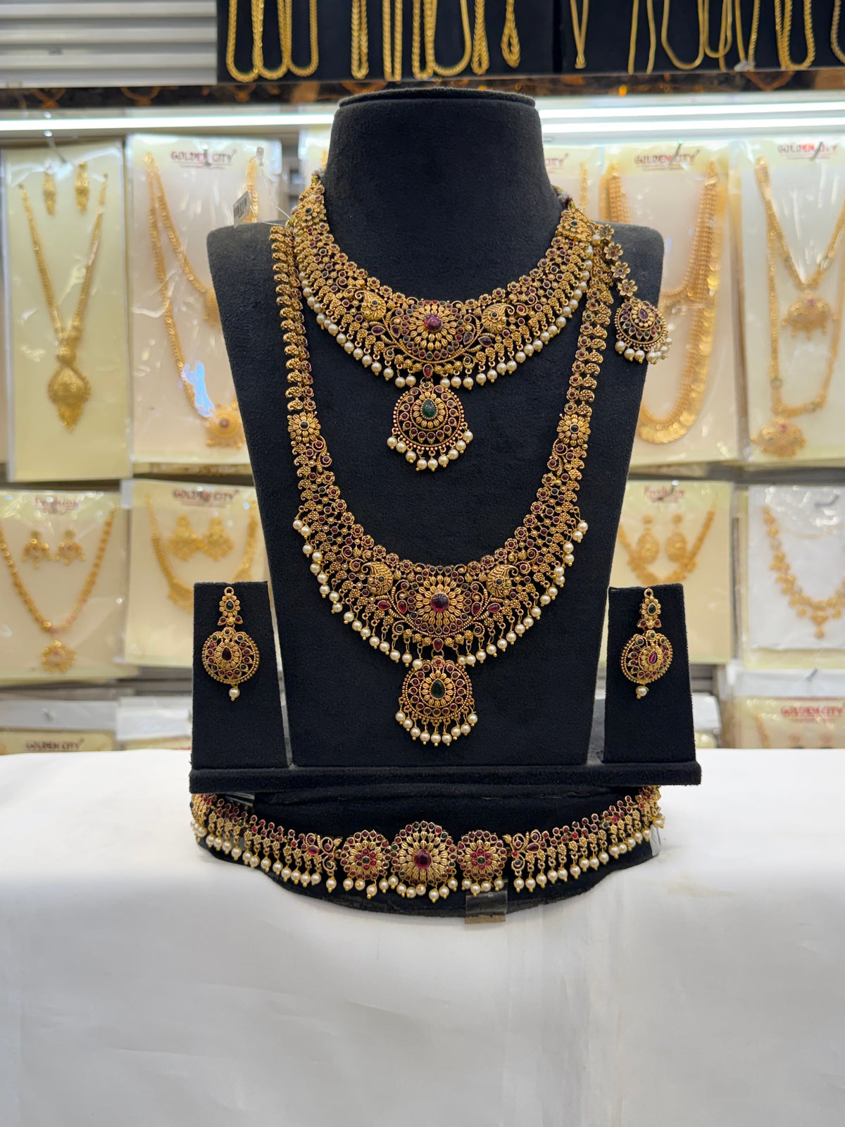 Antique Floral Aishwarya Bridal Set