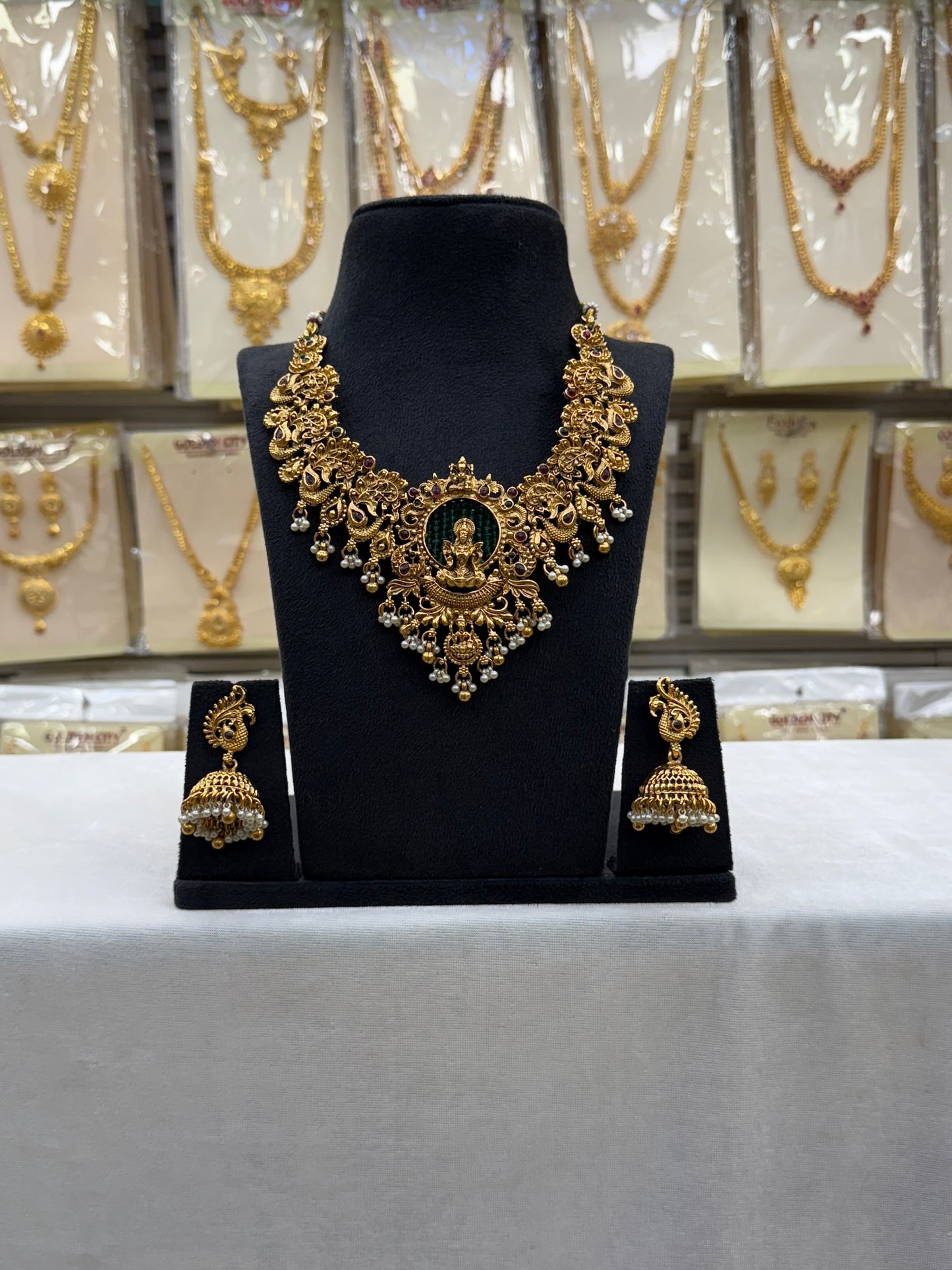 Antique Green Beats Design Necklace