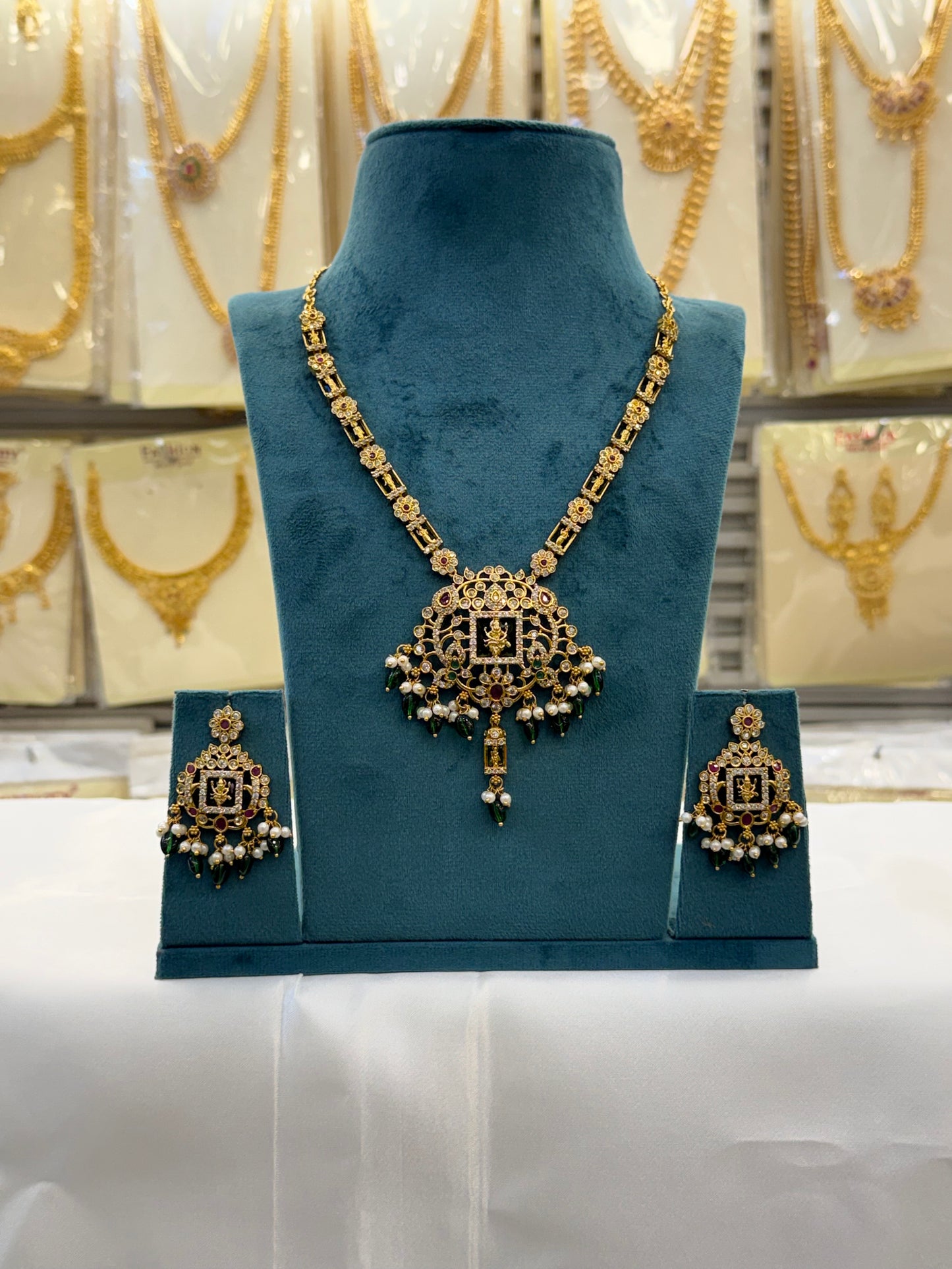 Emerald Green AD Necklace
