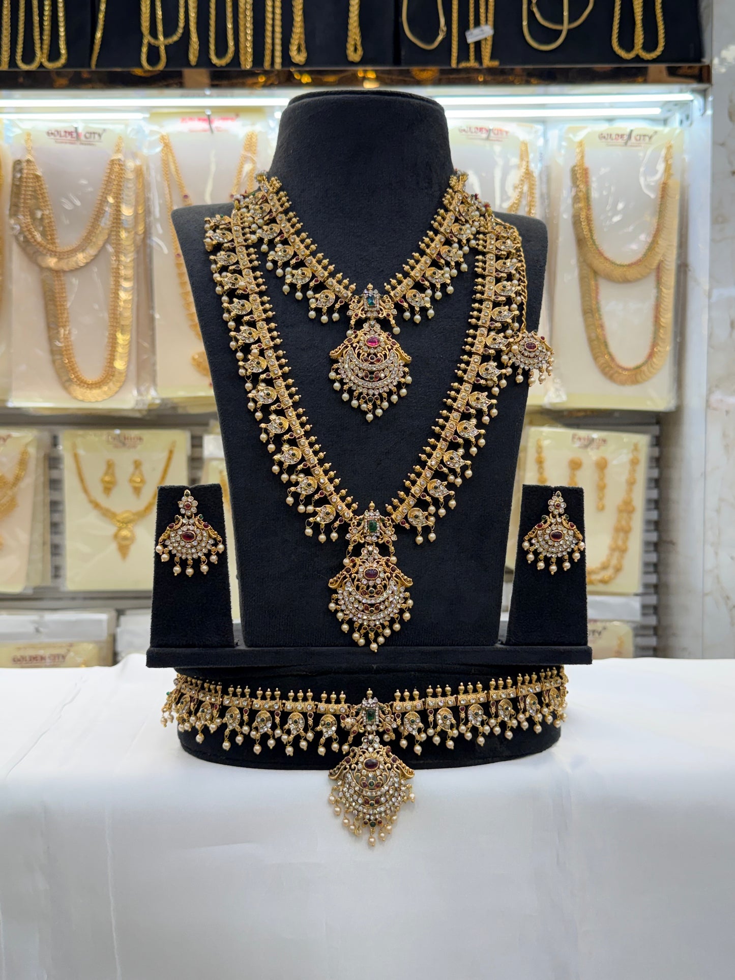 Gutta Pusalu Bridal Set