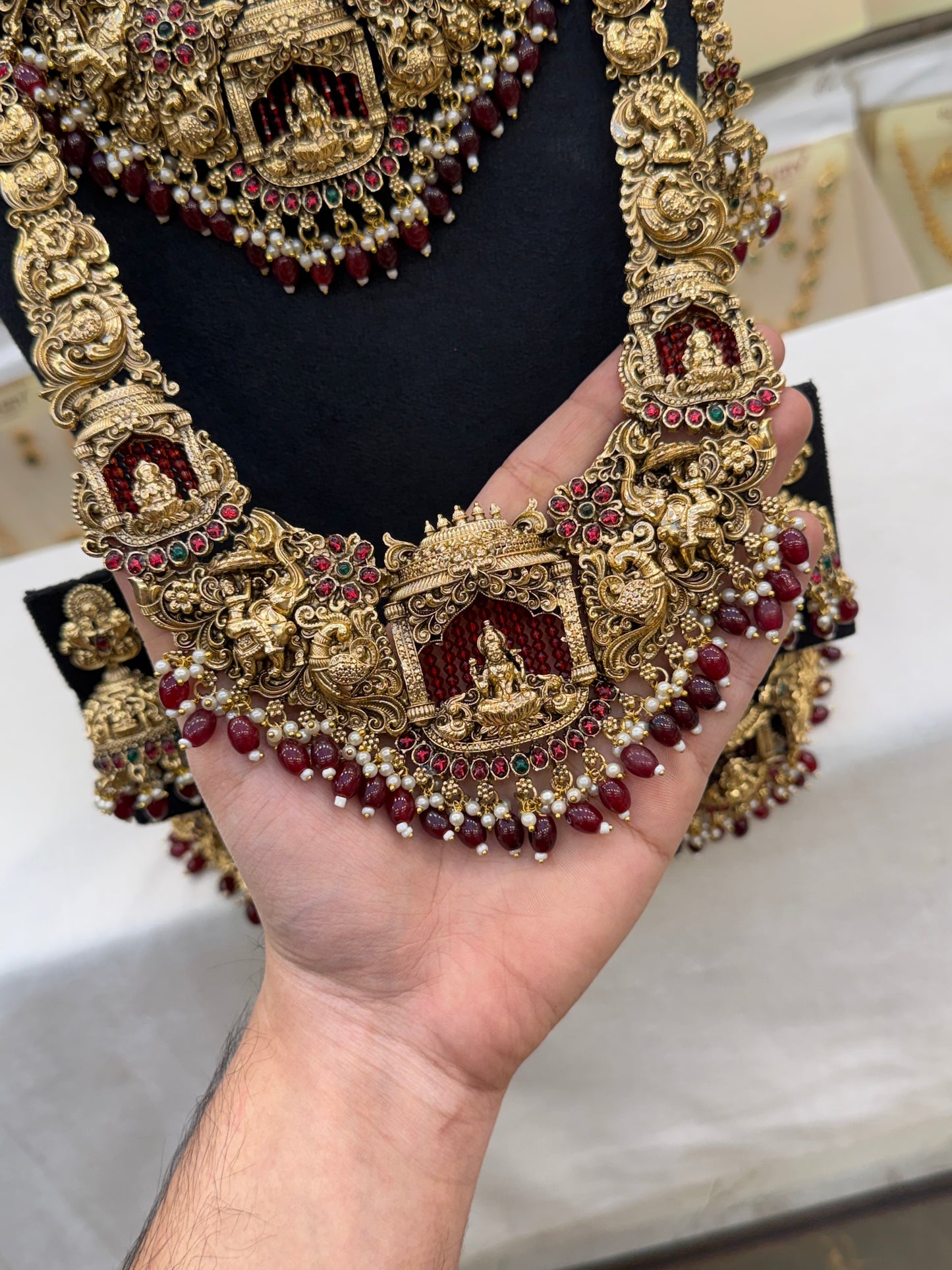 Temple Heritage Heavy Maroon Beats Bridal Set