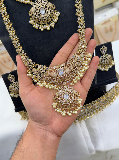 Elegant Victorian Bridal Set - White Beats