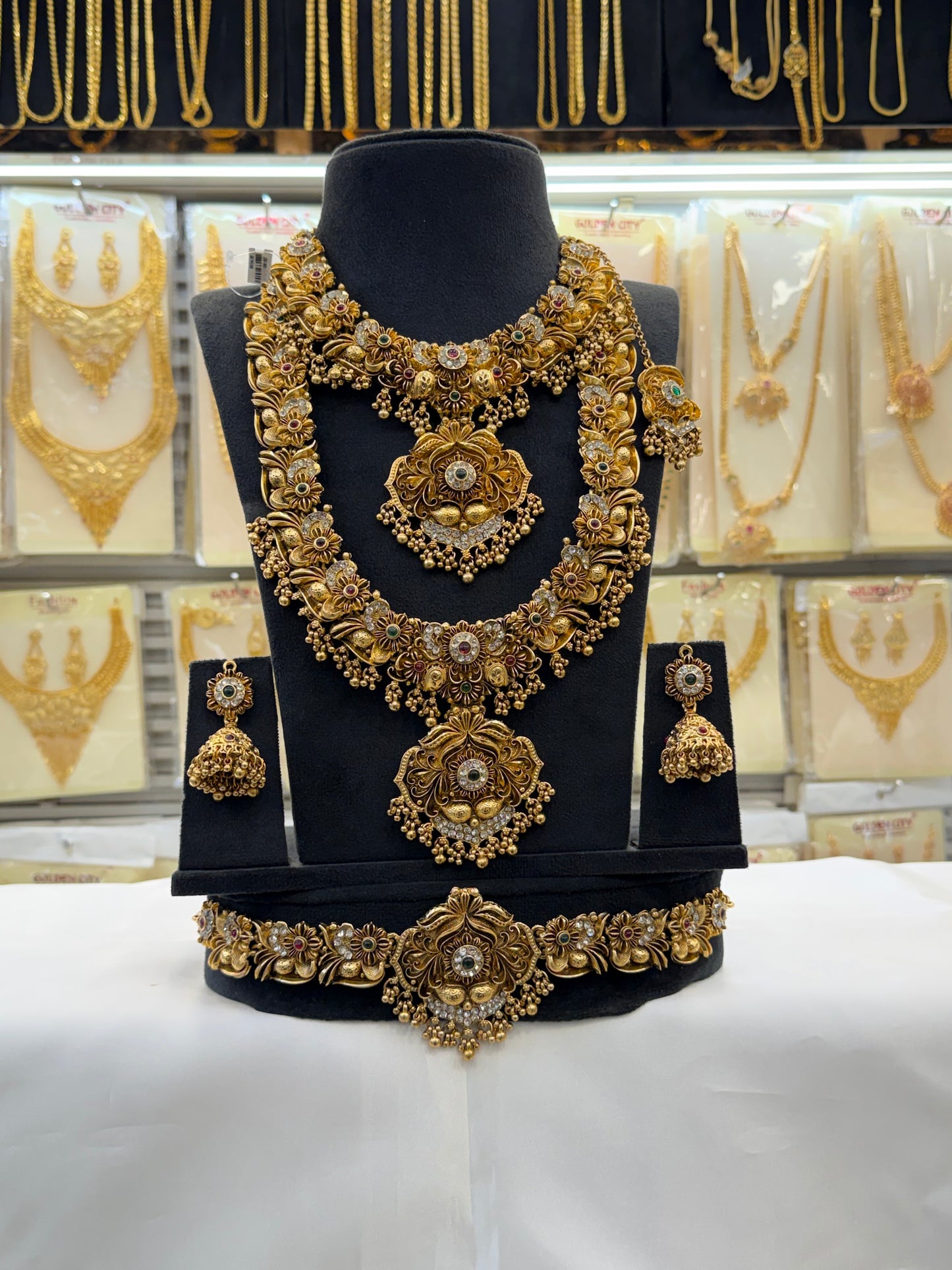Antique Stone Work Bridal Set