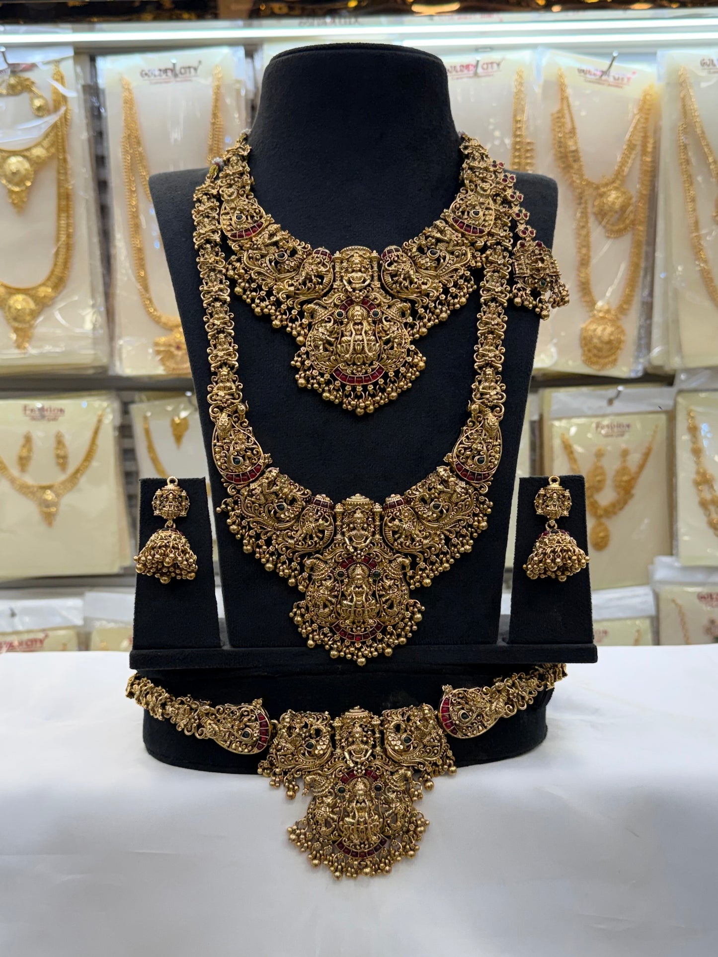 Heritage Lakshmi Bridal Set