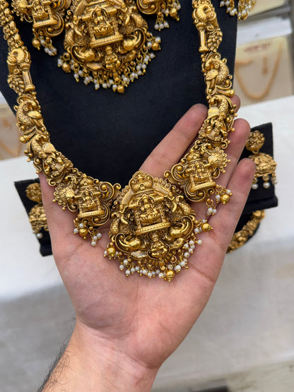 Antique Heavy Design Bridal Set