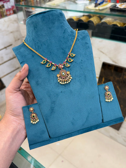 Emerald Green AD Necklace