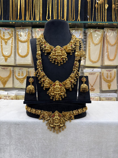 Antique 3D Design Bridal Set