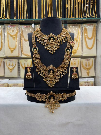 Trending Design Green Beats Bridal Set
